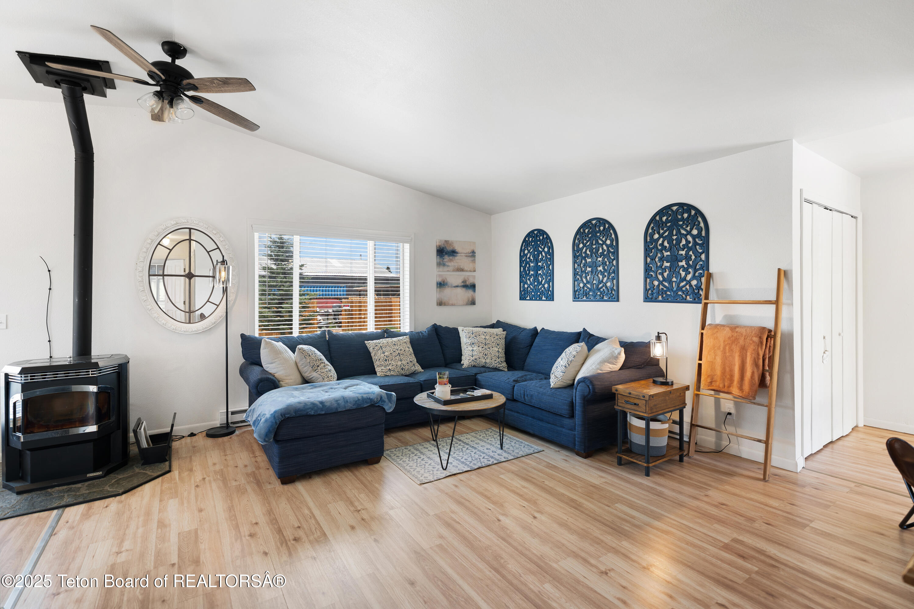 100 Taylor Creek Road Dubois, WY 82513 - Photo 9 of 21 06