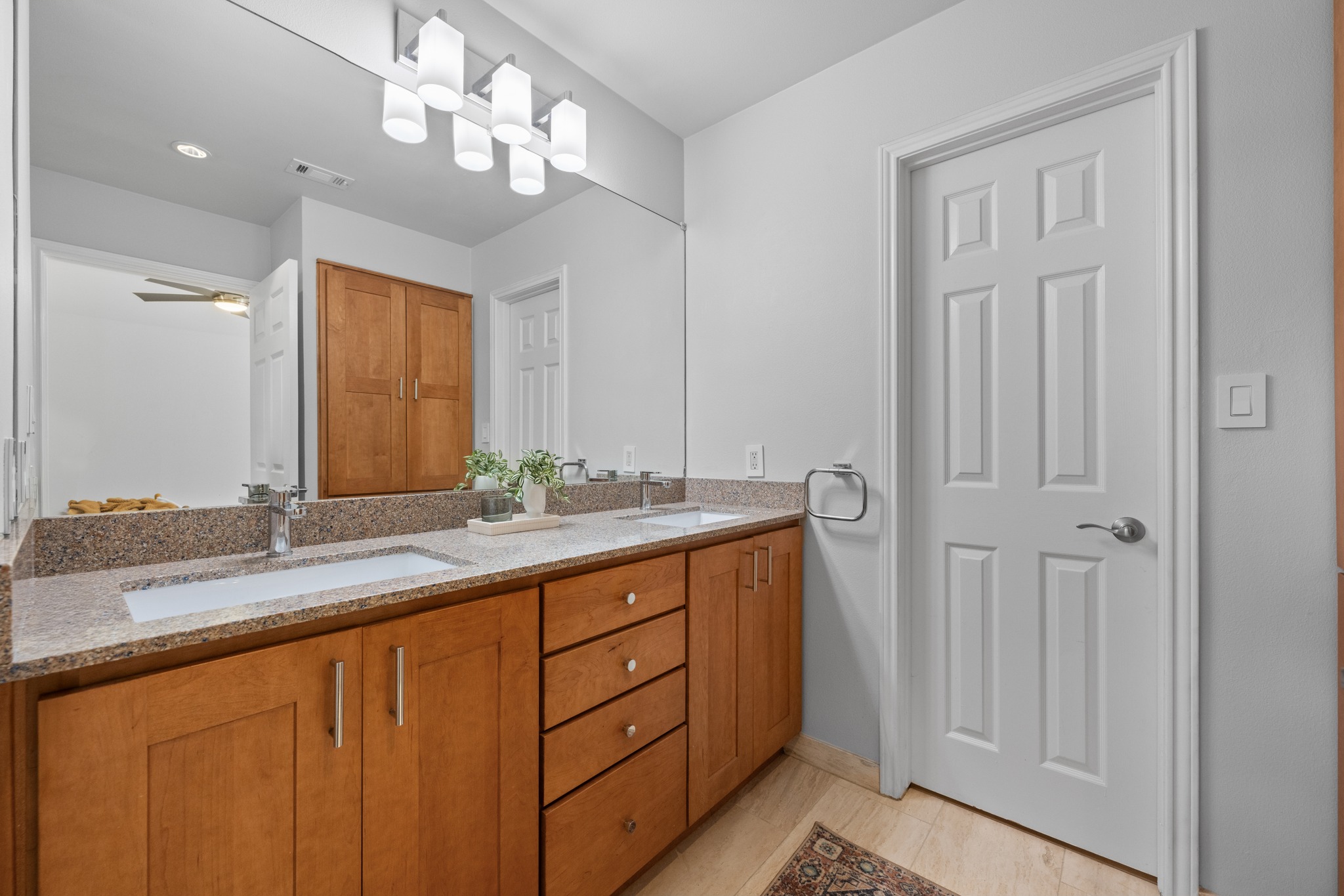 6104 Carry Back Lane Austin, TX 78746 - Photo 26 of 36 Primary bath -dual vanity