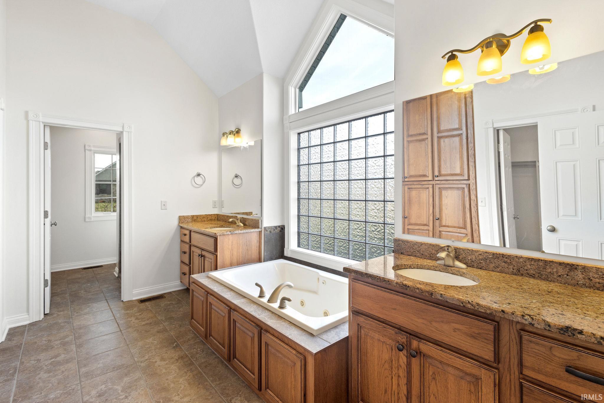 1611 Rock Dove Road Fort Wayne, IN 46814 - Photo 17 of 36 Gallery Image 17