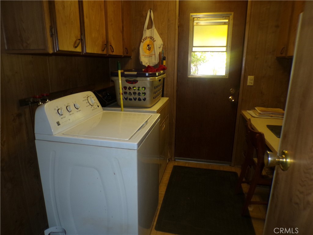 10122 Bell Lower Lake, CA 95457 - Photo 15 of 21 a utility room with dryer and washer