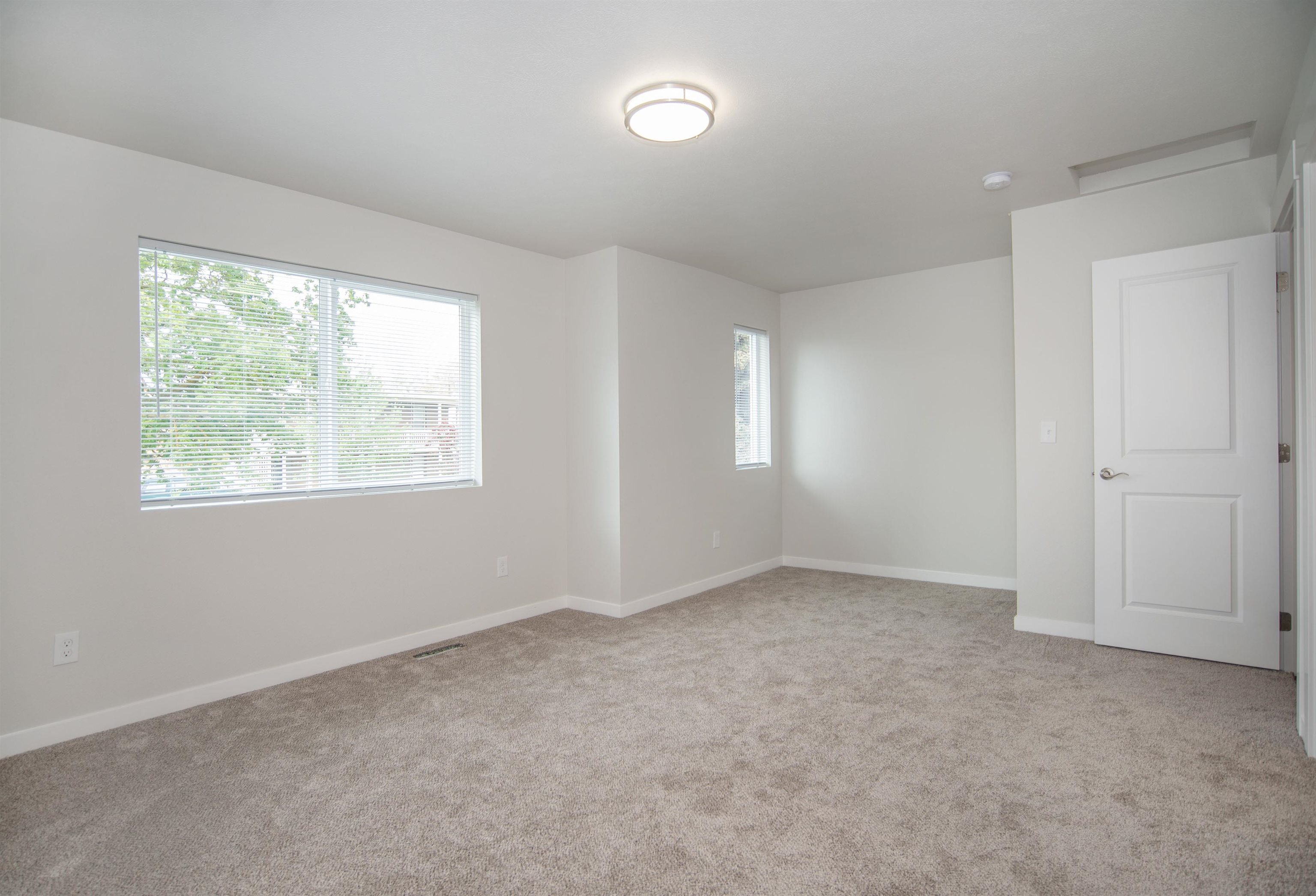 818 West Augusta Avenue Spokane, WA 99205 - Photo 16 of 19