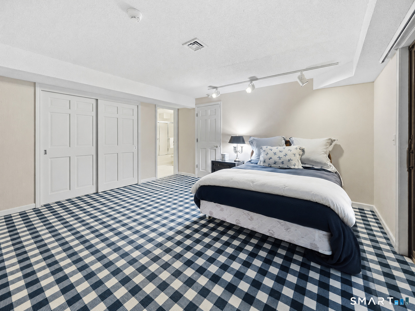 38 Cary Lane, Unit 38 Bloomfield, CT 06002 - Photo 34 of 36