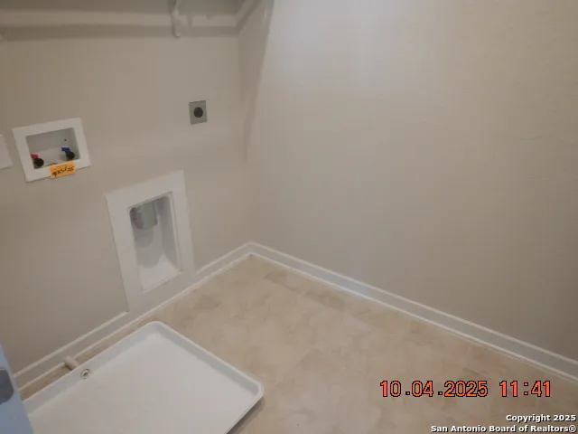 $324,500 | 14807 Maverick Avenue, San Antonio, TX 78217