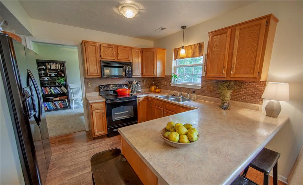 39 Park Court Pendleton, IN 46064 - Photo 5 of 28 Gallery Image 5
