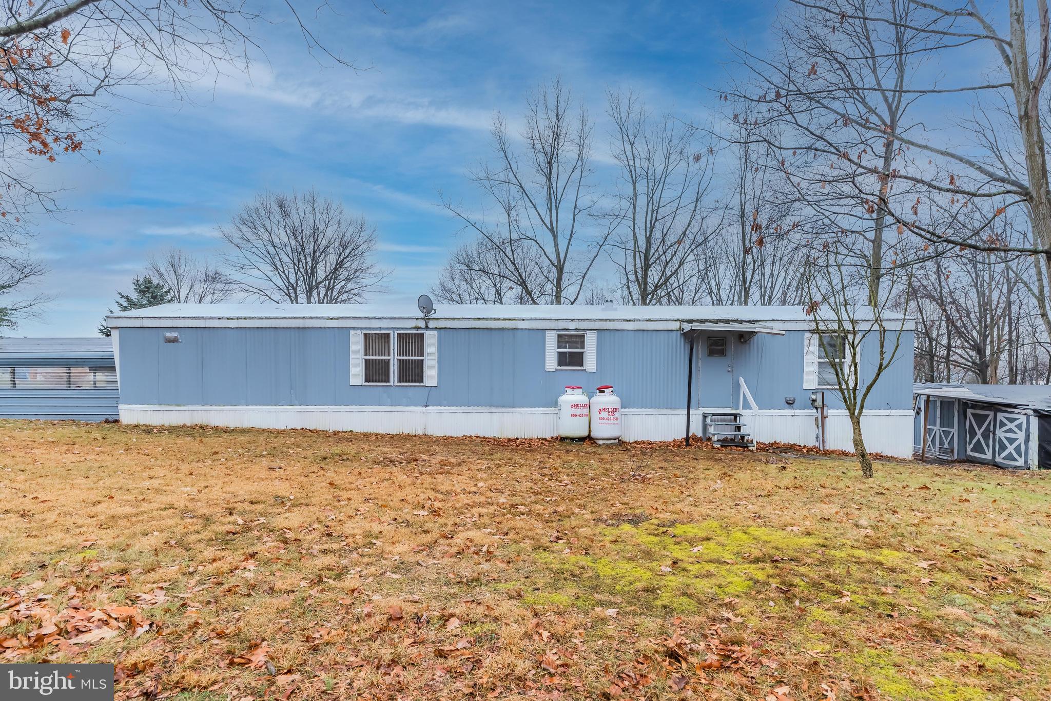 41 Pine Road Newville, PA 17241 - Photo 24 of 24 Side view (leased propane tanks for heating fuel)
