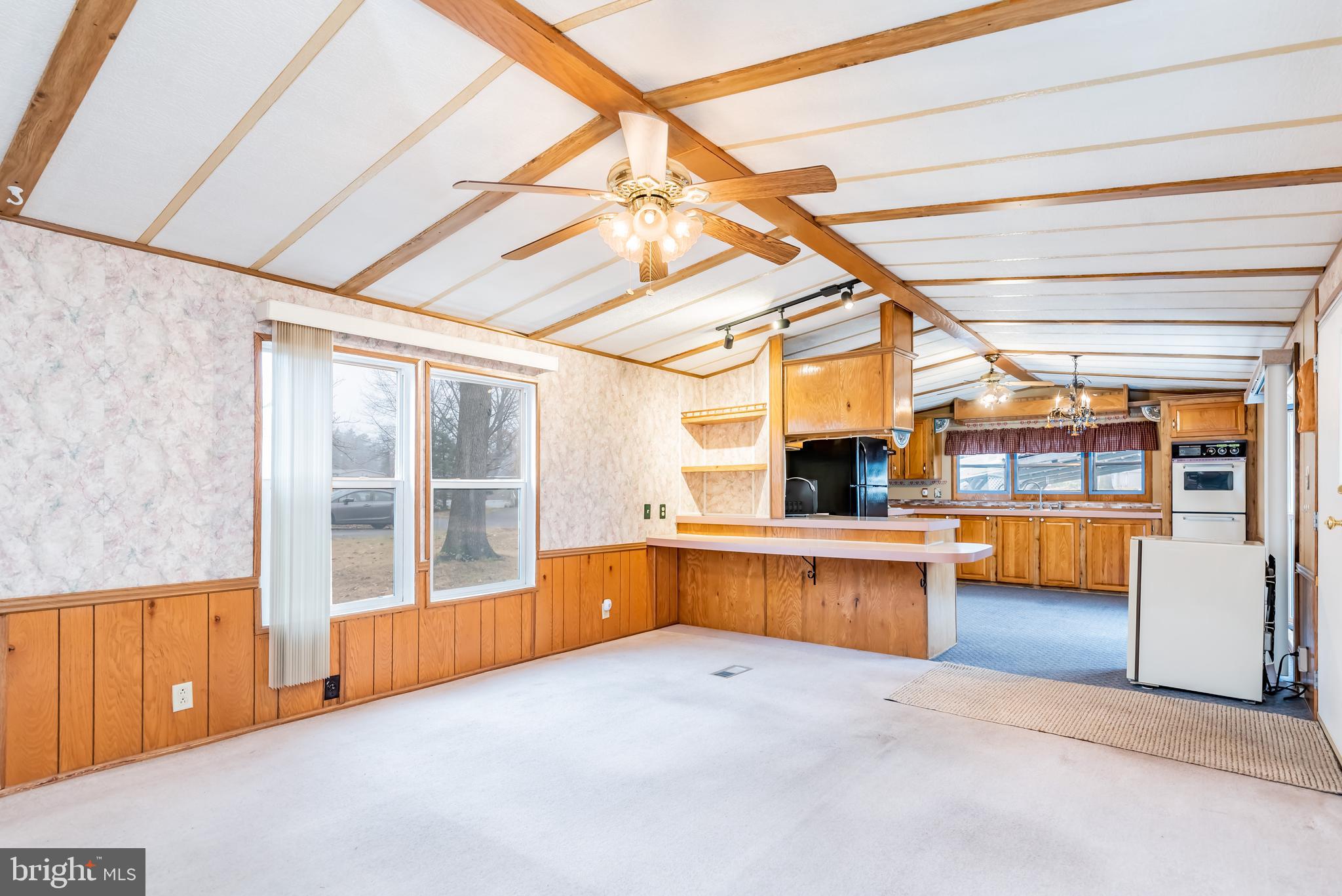 41 Pine Road Newville, PA 17241 - Photo 7 of 24 Cathedral ceiling gives open airy feel