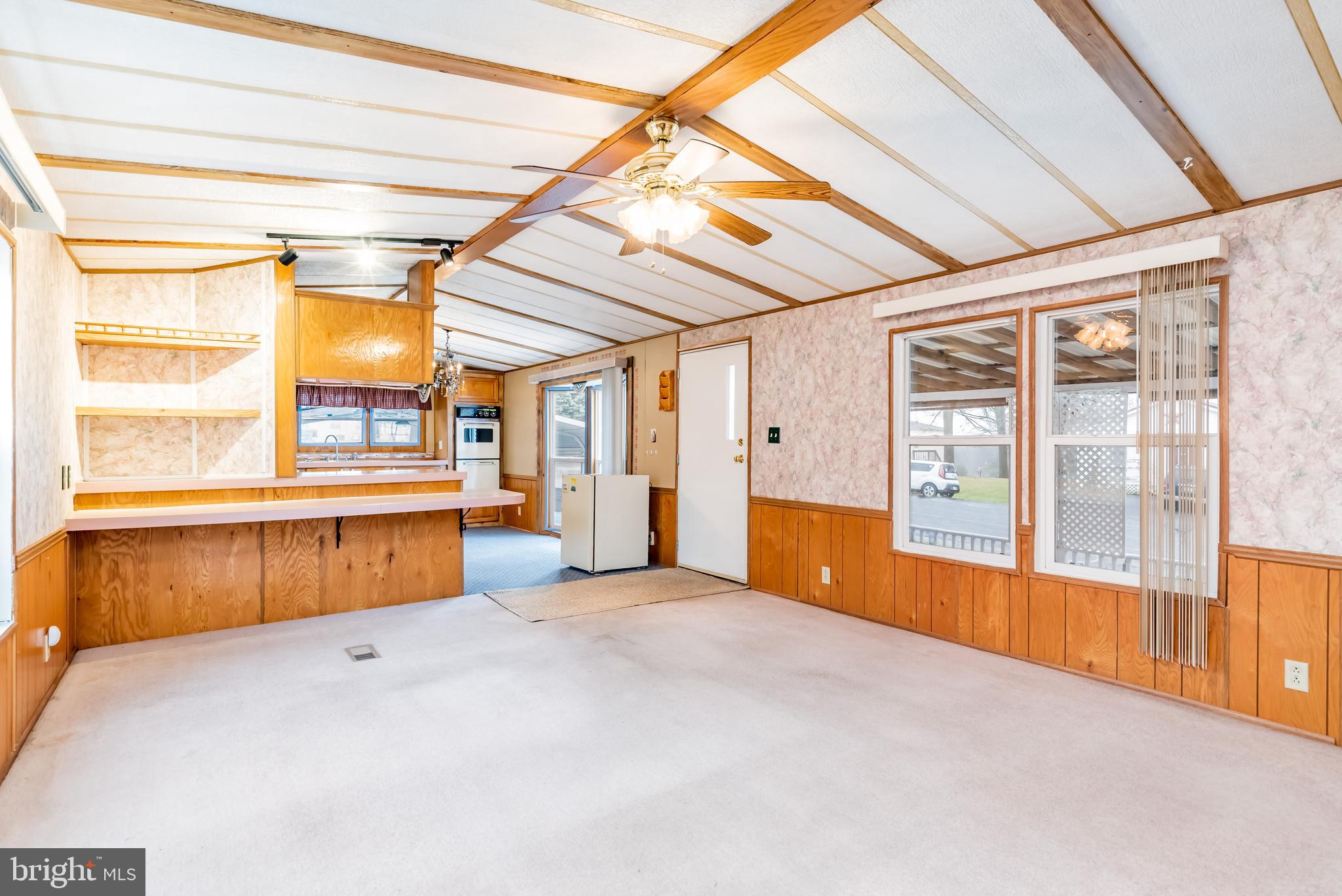 41 Pine Road Newville, PA 17241 - Photo 8 of 24 Freshly shampooed carpets are in great condition!