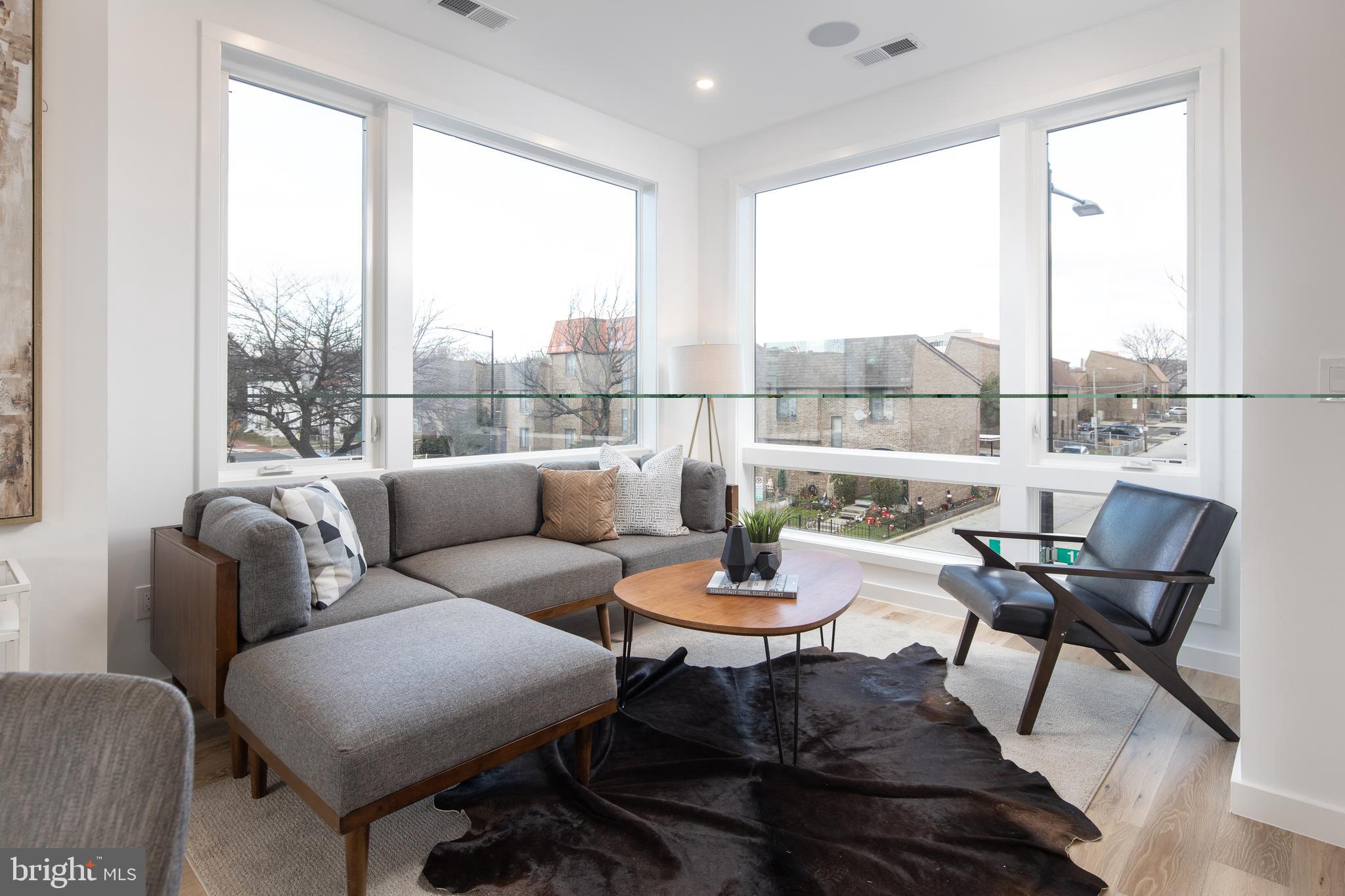 810 13th Street Northeast, Unit A Washington, DC 20002 - Photo 5 of 24