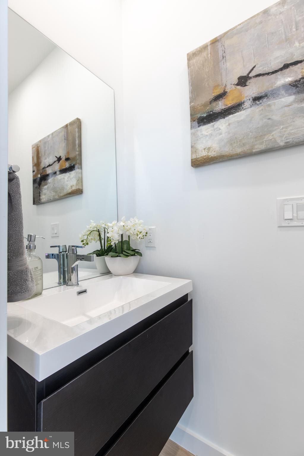 810 13th Street Northeast, Unit A Washington, DC 20002 - Photo 8 of 24
