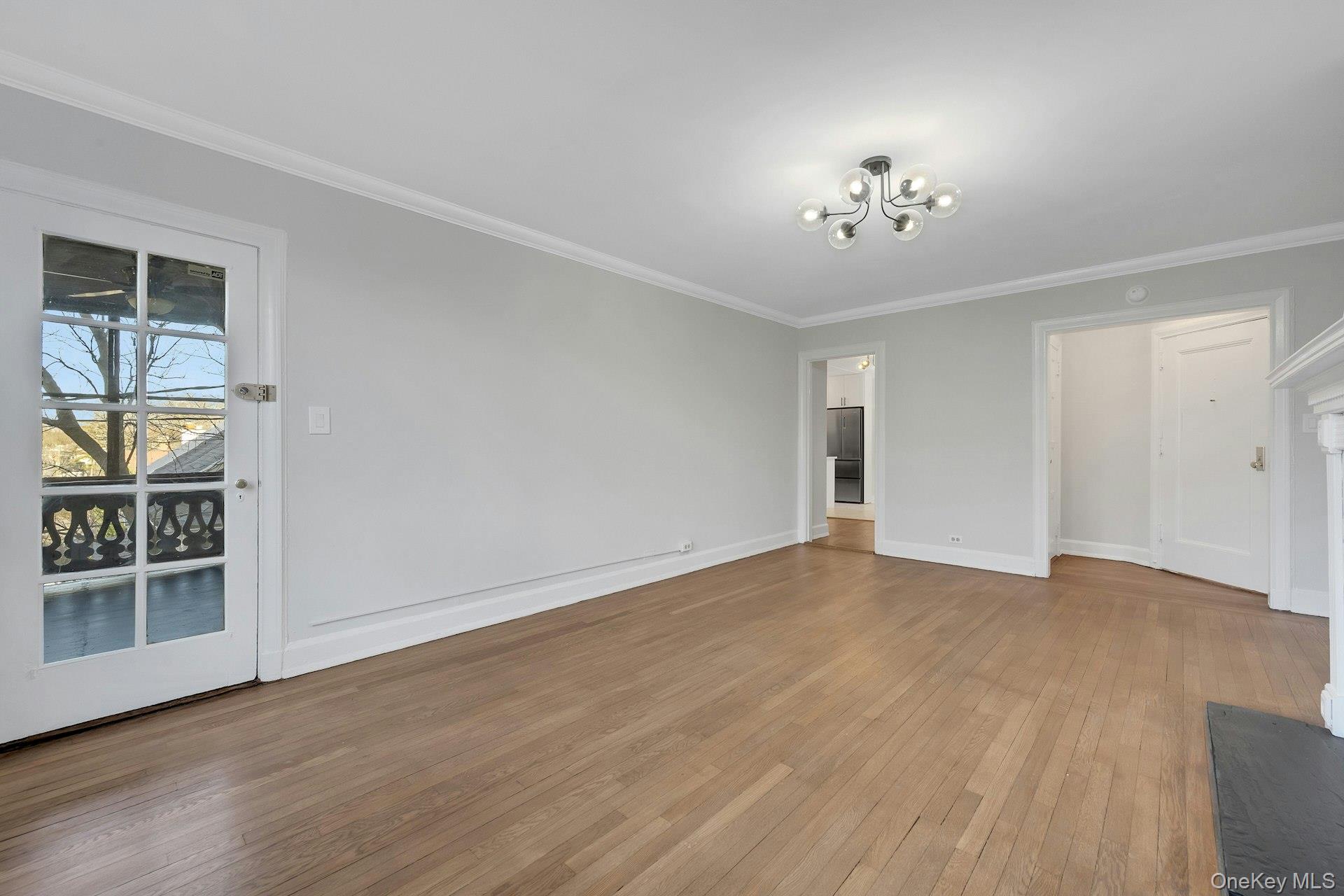 64 Kensington Road, Unit 1B Bronxville, NY 10708 - Photo 11 of 21 Living Room