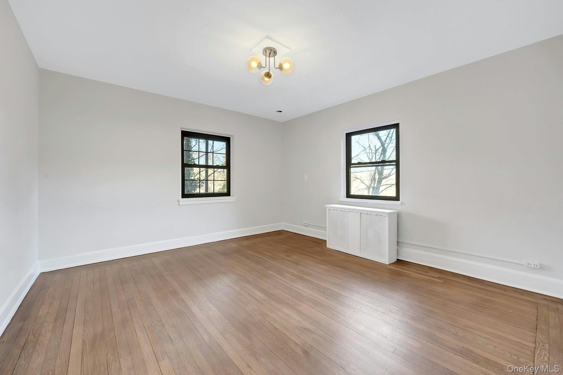 64 Kensington Road, Unit 1B Bronxville, NY 10708 - Photo 12 of 21 Primary Bedroom