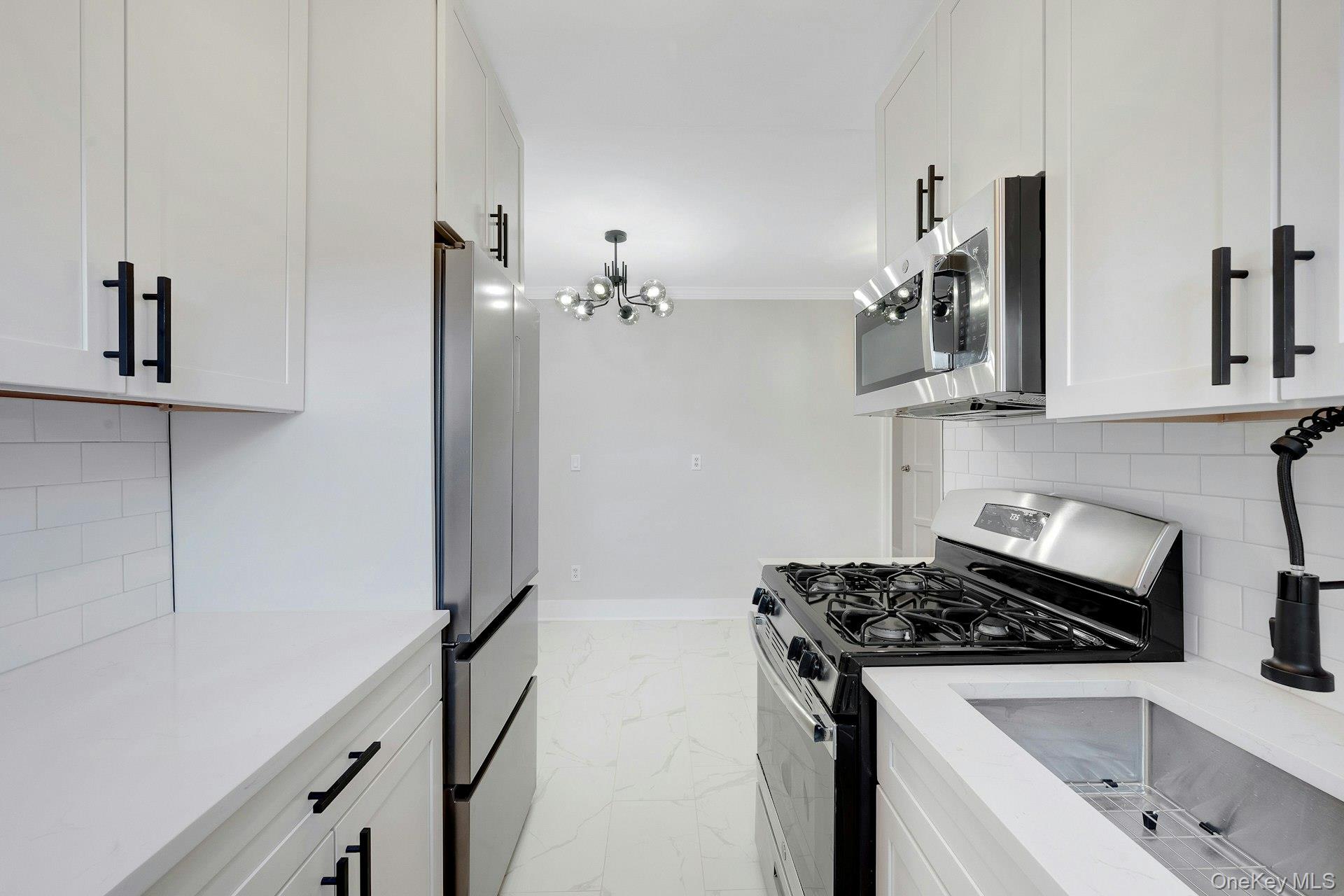 64 Kensington Road, Unit 1B Bronxville, NY 10708 - Photo 7 of 21 View of Kitchen