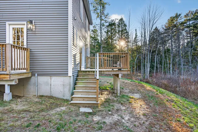 $412,500 | 42 Deerfield Lane, Casco, ME 04015