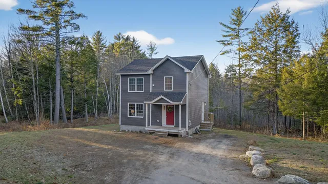 $412,500 | 42 Deerfield Lane, Casco, ME 04015