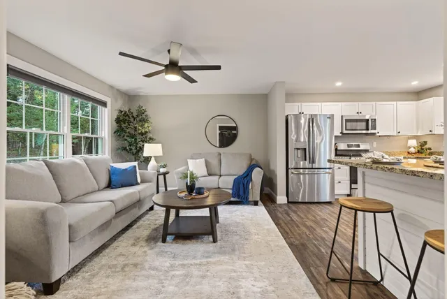 $412,500 | 42 Deerfield Lane, Casco, ME 04015