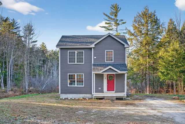 $412,500 | 42 Deerfield Lane, Casco, ME 04015