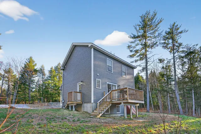 $412,500 | 42 Deerfield Lane, Casco, ME 04015