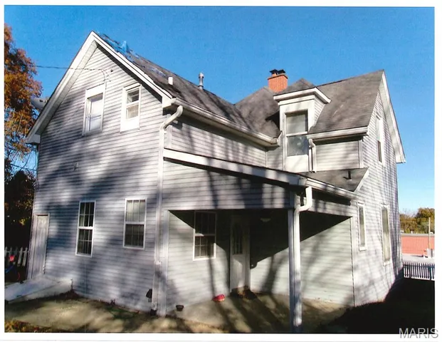 $139,900 | 815 South Charles Street, Belleville, IL 62220