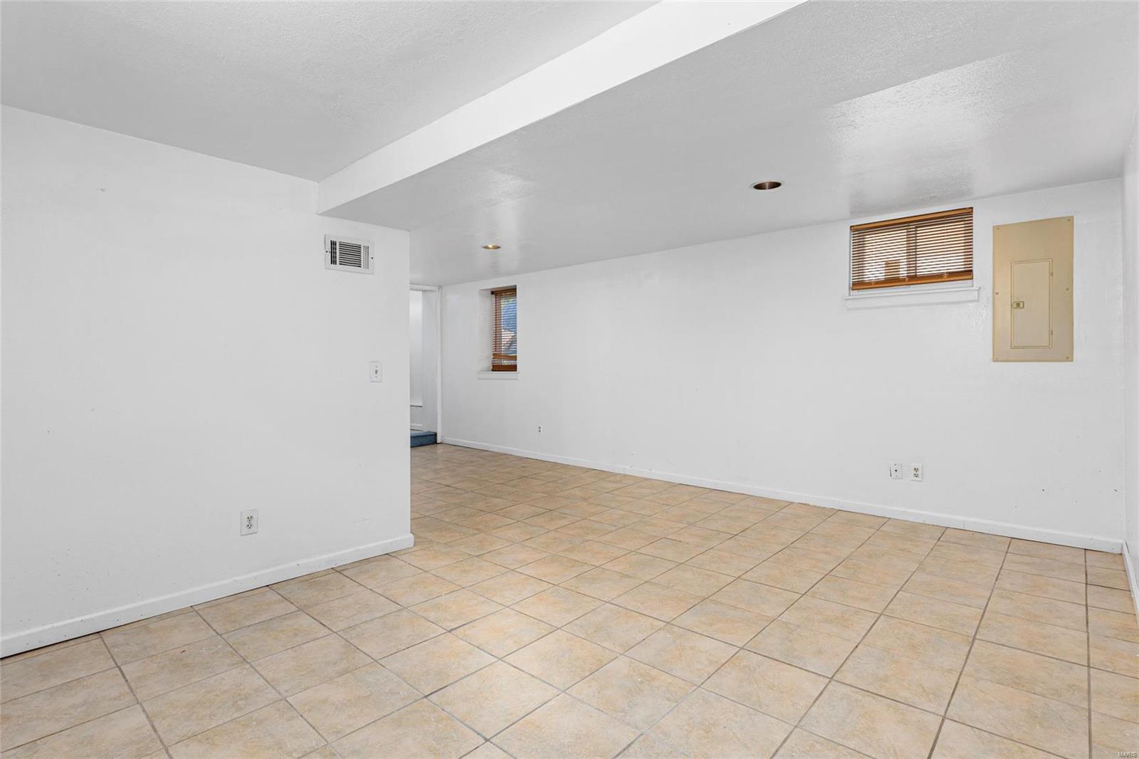 624 Leonard Street Alton, IL 62002 - Photo 9 of 25