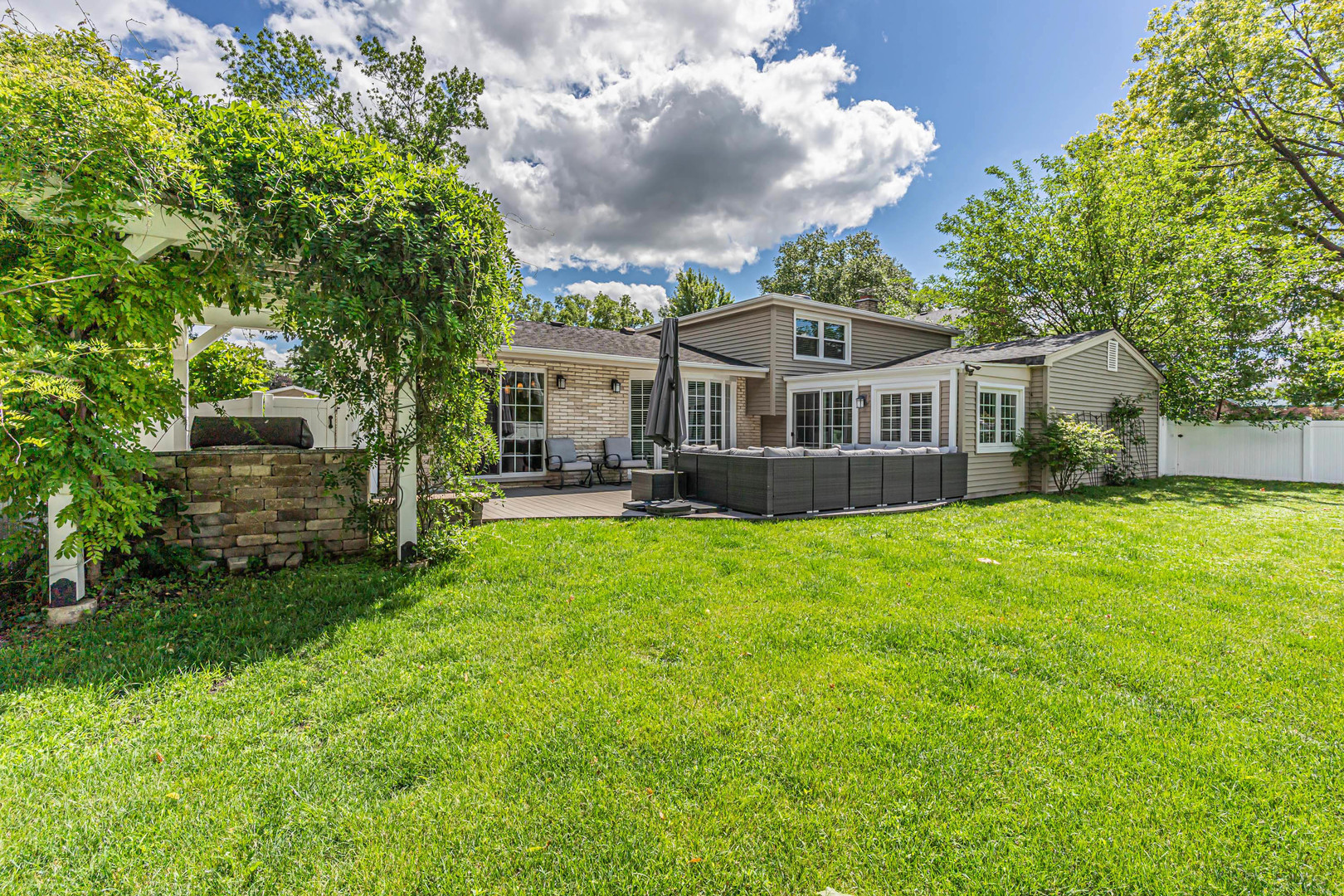 210 West Pickwick Road Arlington Heights, IL 60005 - Photo 32 of 35