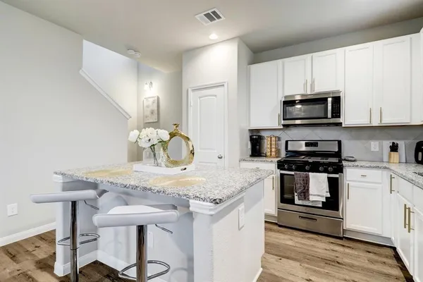 $2,315 | 22219 Sovereign Heights Lane, Houston, TX 77073