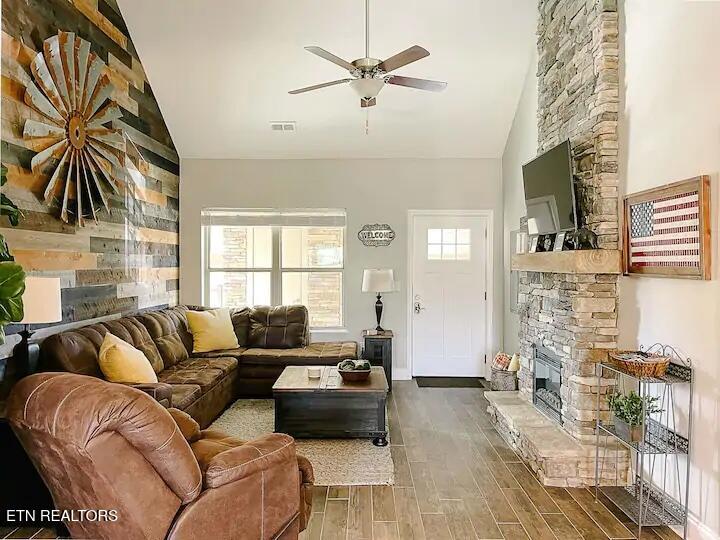 326 Shooting Star Loop, Unit 202 Townsend, TN 37882 - Photo 7 of 43 Photo 7