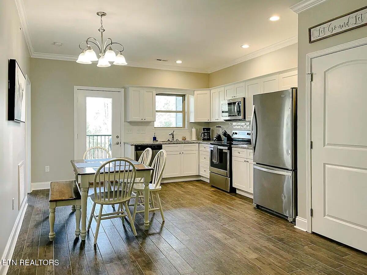 326 Shooting Star Loop, Unit 202 Townsend, TN 37882 - Photo 10 of 43 Photo 10