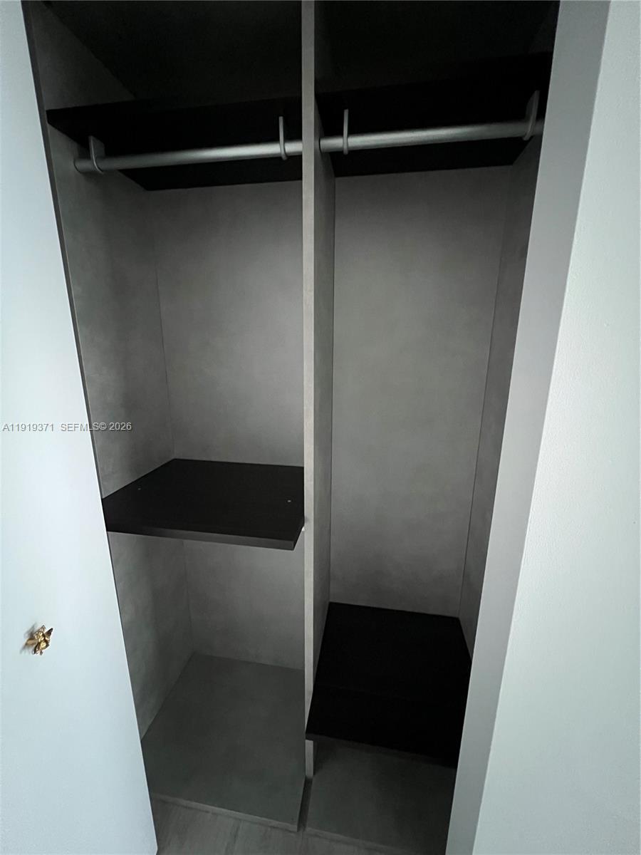 55 Southwest 9th Street, Unit 3406 Miami, FL 33130 - Photo 14 of 18