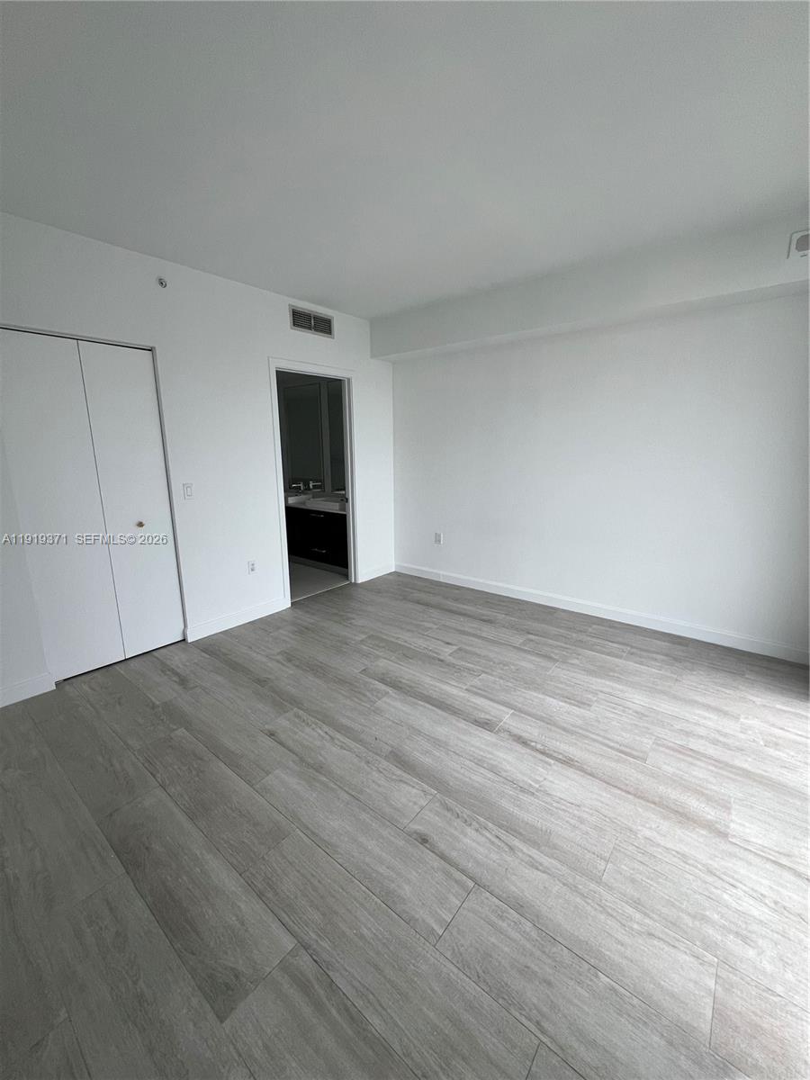 55 Southwest 9th Street, Unit 3406 Miami, FL 33130 - Photo 15 of 18