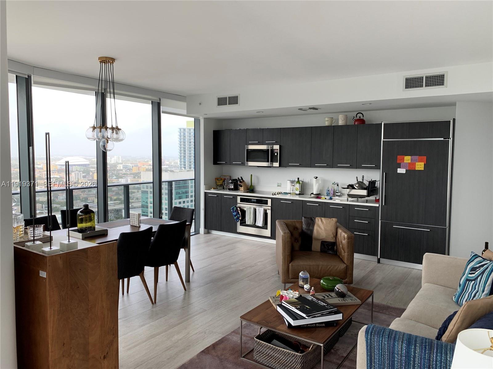 55 Southwest 9th Street, Unit 3406 Miami, FL 33130 - Photo 5 of 15