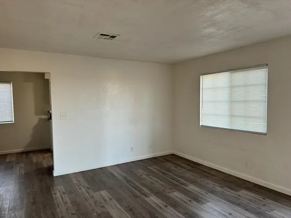 $1,350 | 3010 Milton Drive, Unit 1, Mojave, CA 93501