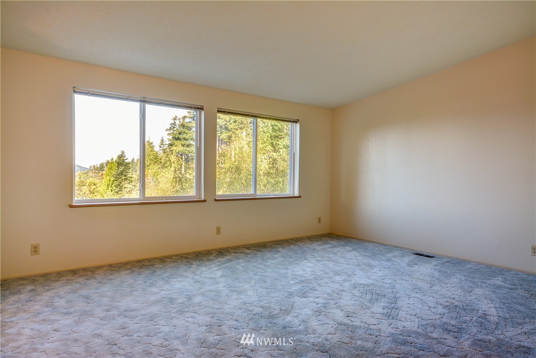 3859 Biz Point Road Anacortes, WA 98221 - Photo 12 of 25 Gallery Image 12