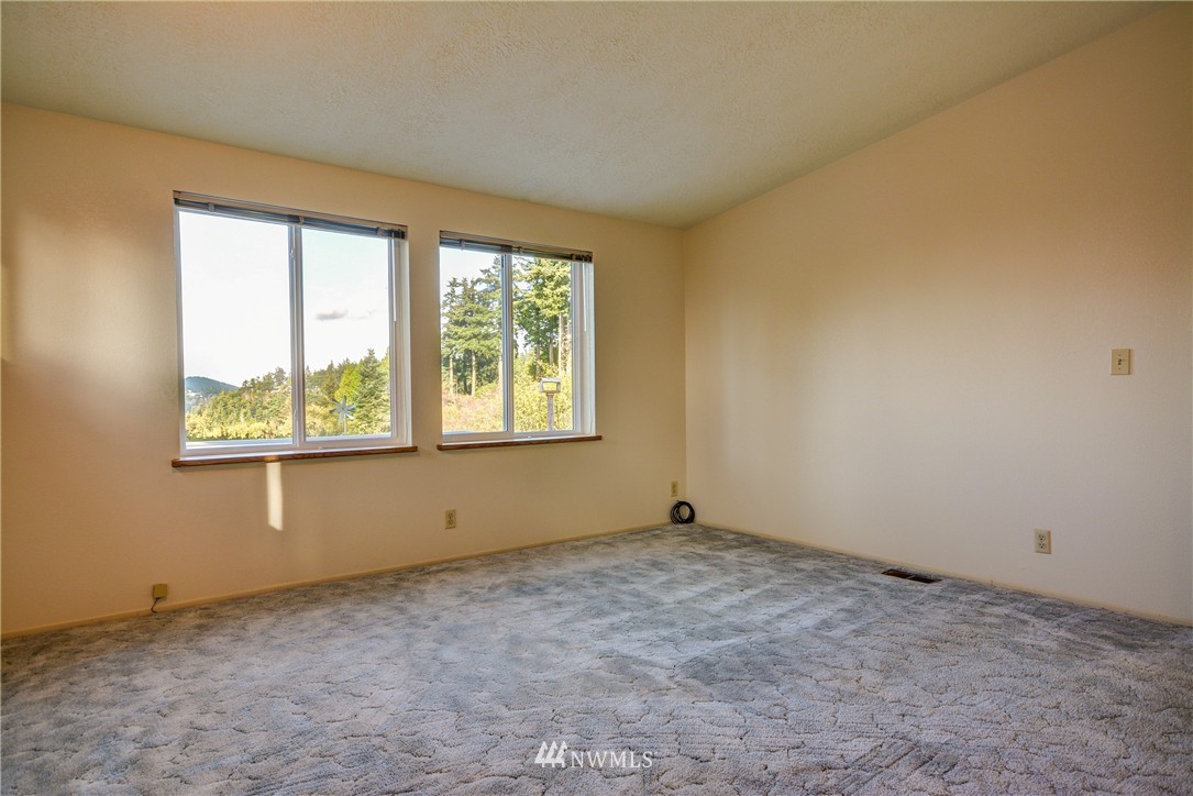 3859 Biz Point Road Anacortes, WA 98221 - Photo 14 of 25 Gallery Image 14