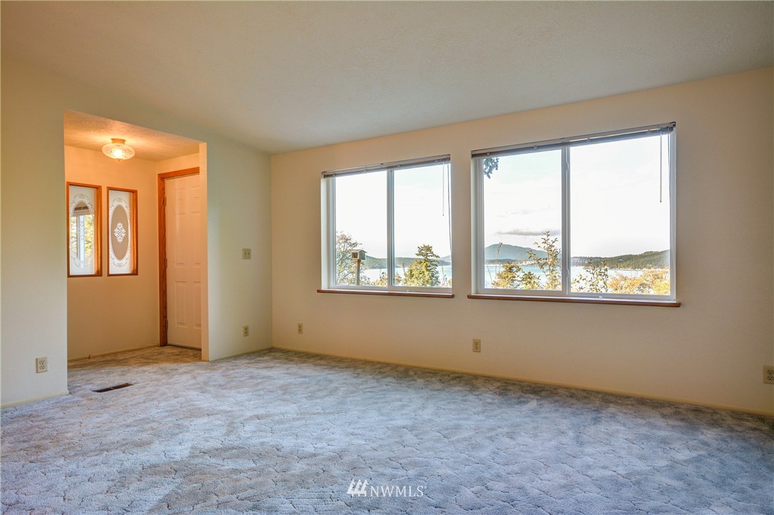 3859 Biz Point Road Anacortes, WA 98221 - Photo 9 of 25 Gallery Image 9