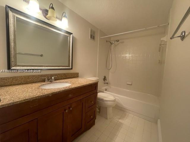 8327 Southwest 137th Avenue, Unit 8327 Miami, FL 33183 - Photo 24 of 33 2nd Bathroom