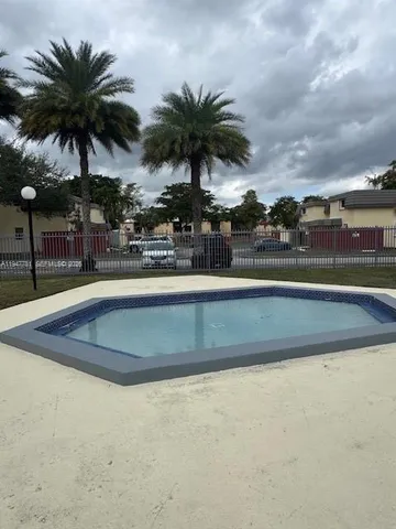 $335,000 | 8327 Southwest 137th Avenue, Unit 8327, Miami, FL 33183