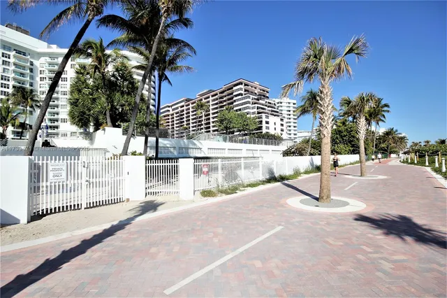 $699,000 | 5151 Collins Avenue, Unit 736, Miami Beach, FL 33140