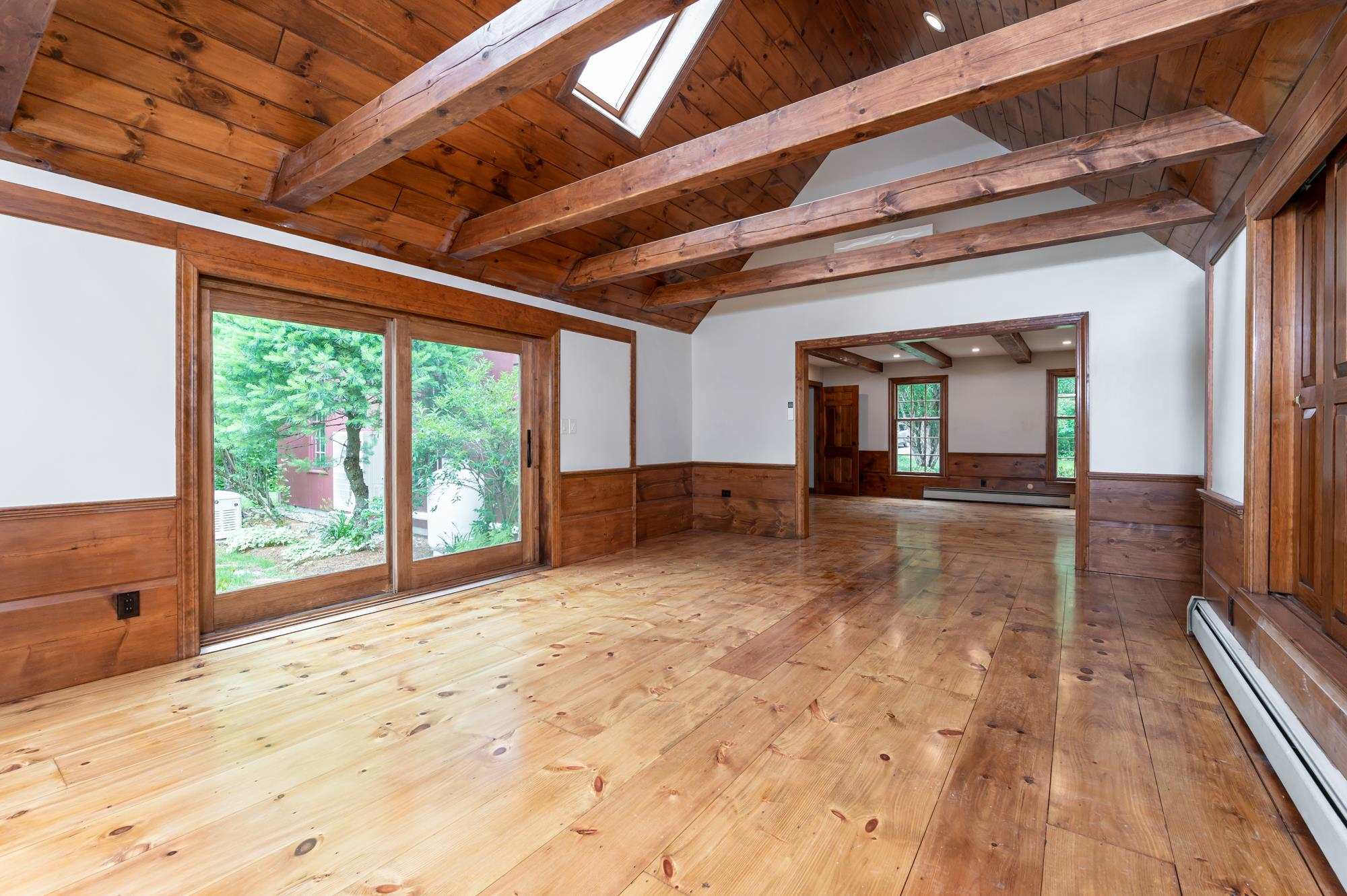 63 Hardy Road Bedford, NH 03110 - Photo 11 of 38