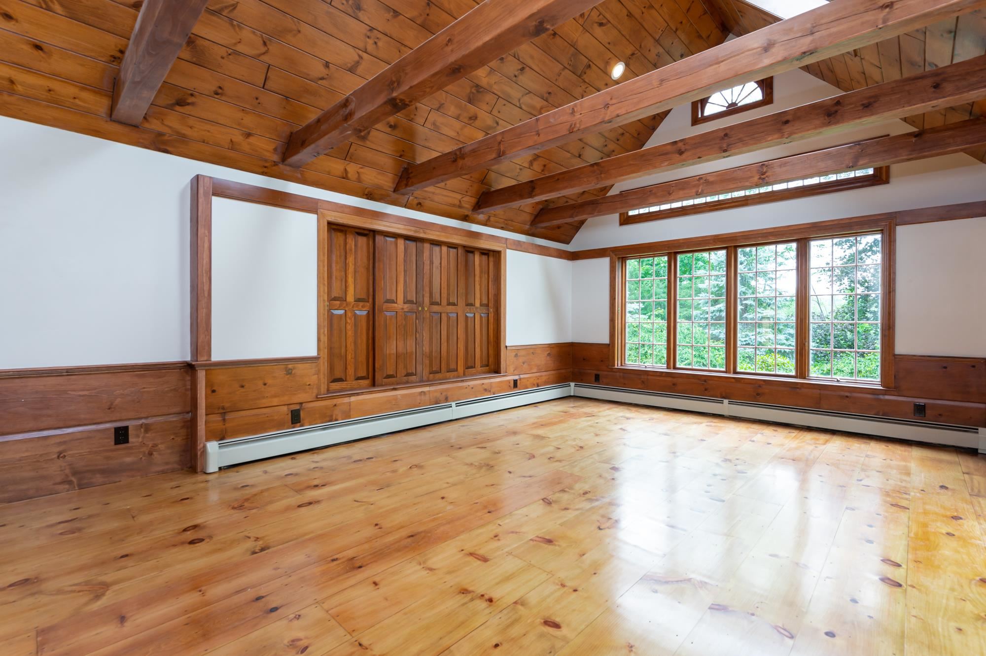 63 Hardy Road Bedford, NH 03110 - Photo 12 of 38