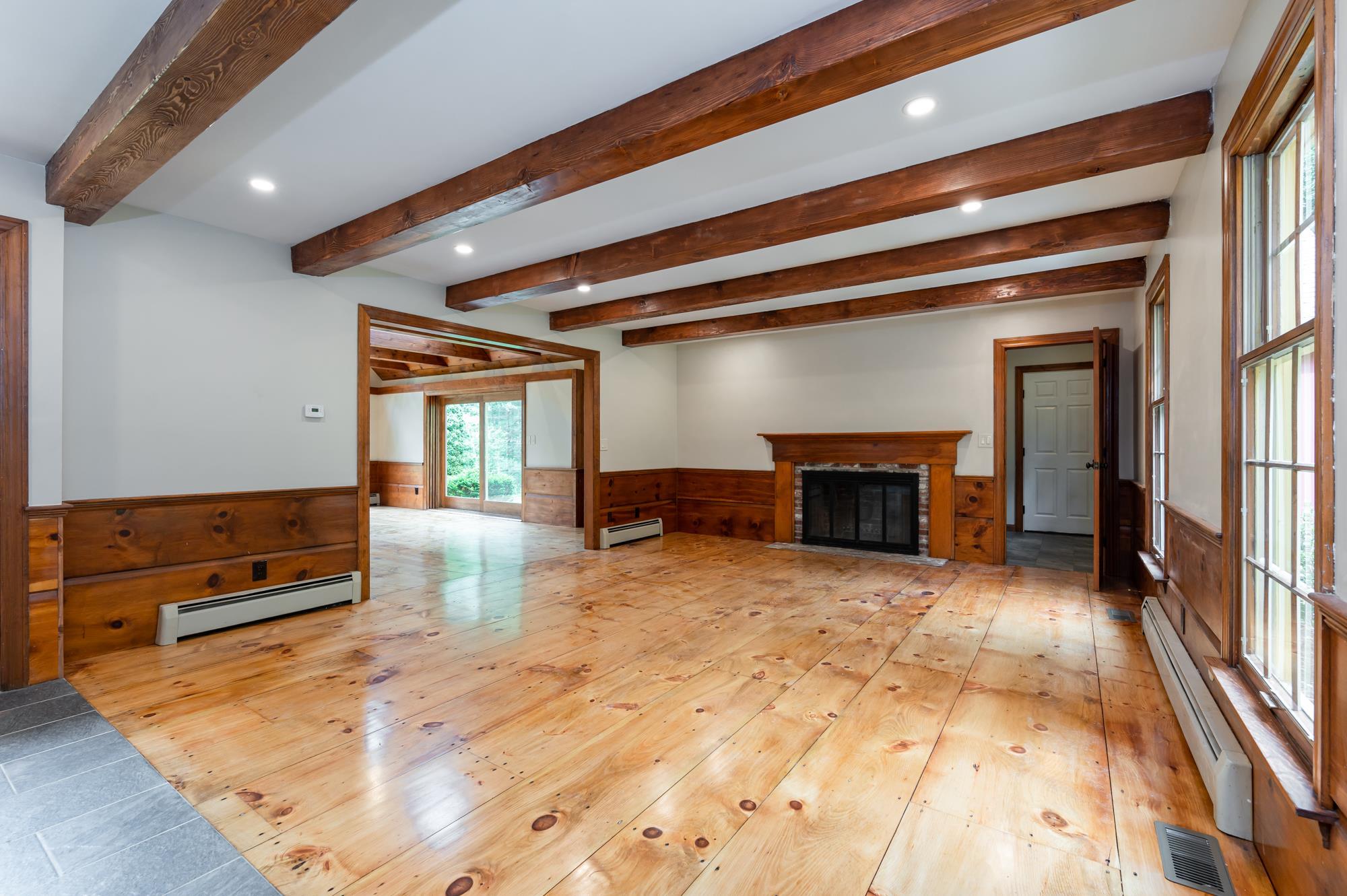 63 Hardy Road Bedford, NH 03110 - Photo 13 of 38