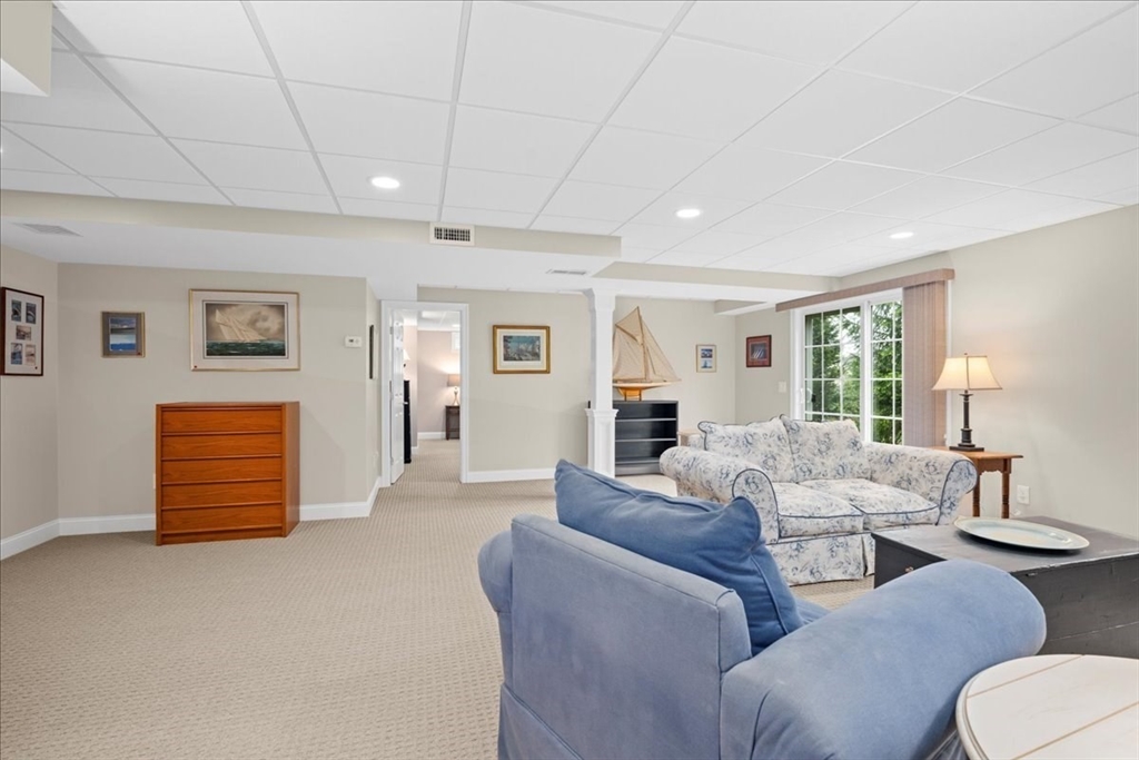 33 Adams Farm Road, Unit 9B Shrewsbury, MA 01545 - Photo 34 of 39 Gallery Image 34