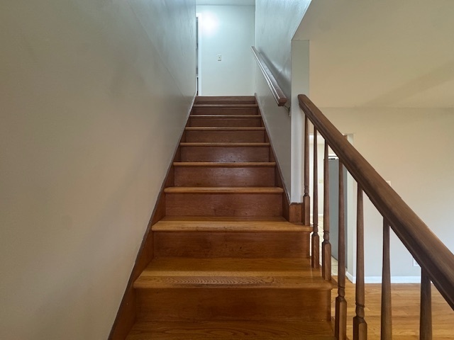 26 Albertson Road Hamden, CT 06514 - Photo 27 of 38 a view of entryway