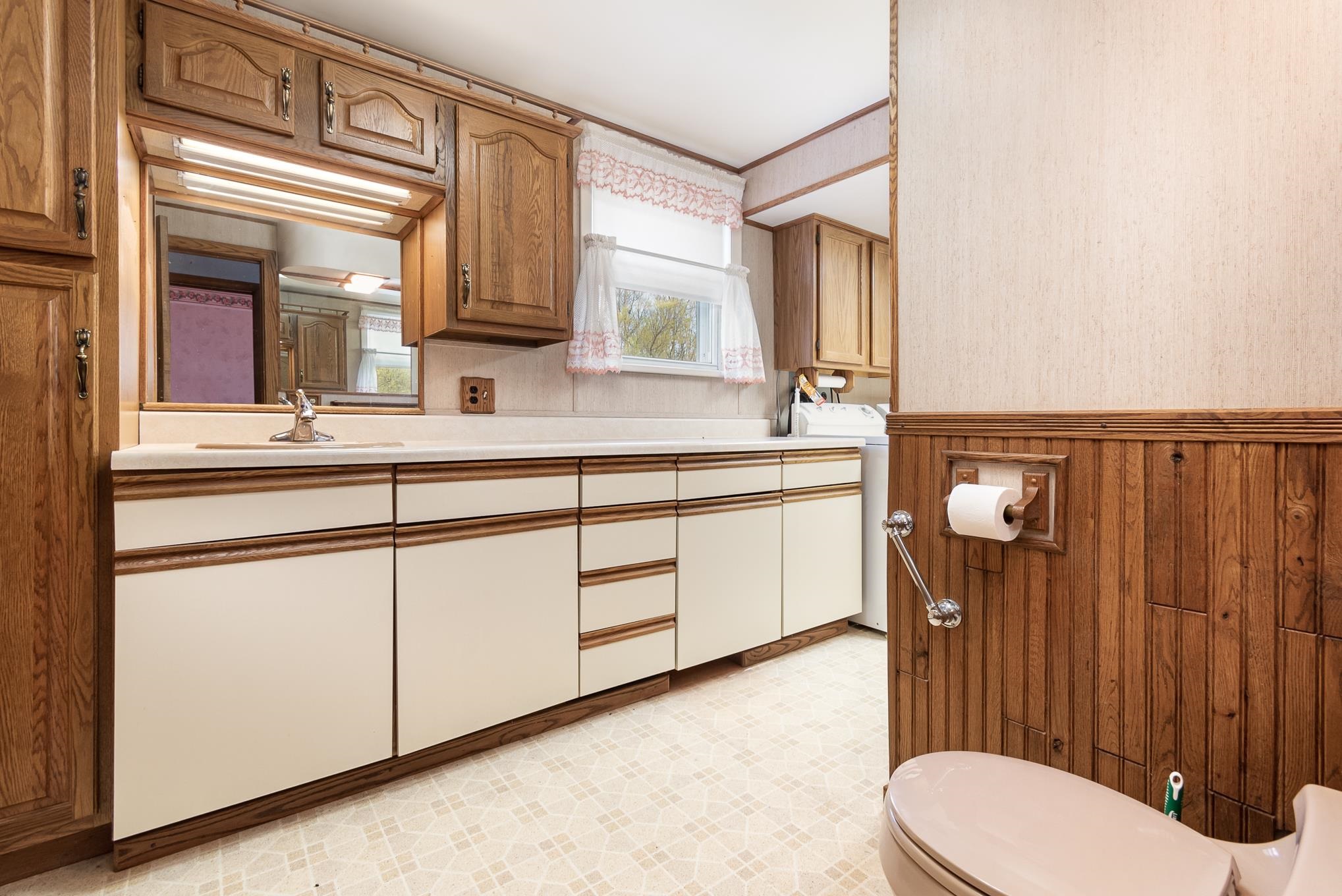 772 North Scheurmann Road Bay City, MI 48708 - Photo 13 of 25 Gallery Image 13