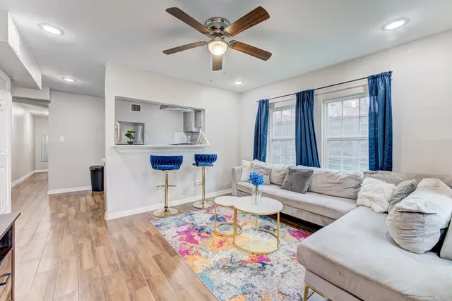 $1,950 | 2720 Truxillo Street, Unit 2, Houston, TX 77004