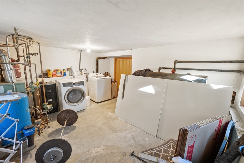 164 Turkey Hill Road Rutland, MA 01543 - Photo 20 of 30 a view of kitchen and washer and dryer