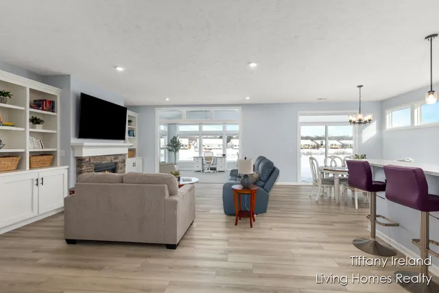 $499,900 | 2911 Isle Grand Drive, Belmont, MI 49306