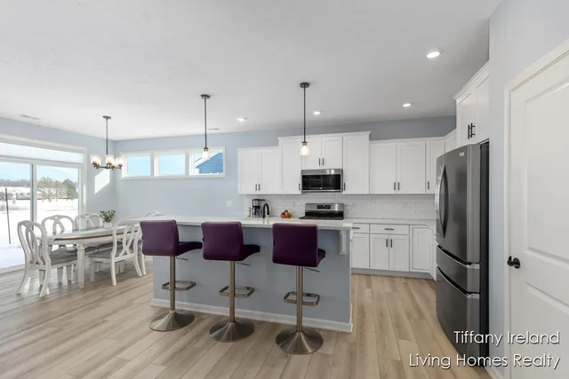 $499,900 | 2911 Isle Grand Drive, Belmont, MI 49306