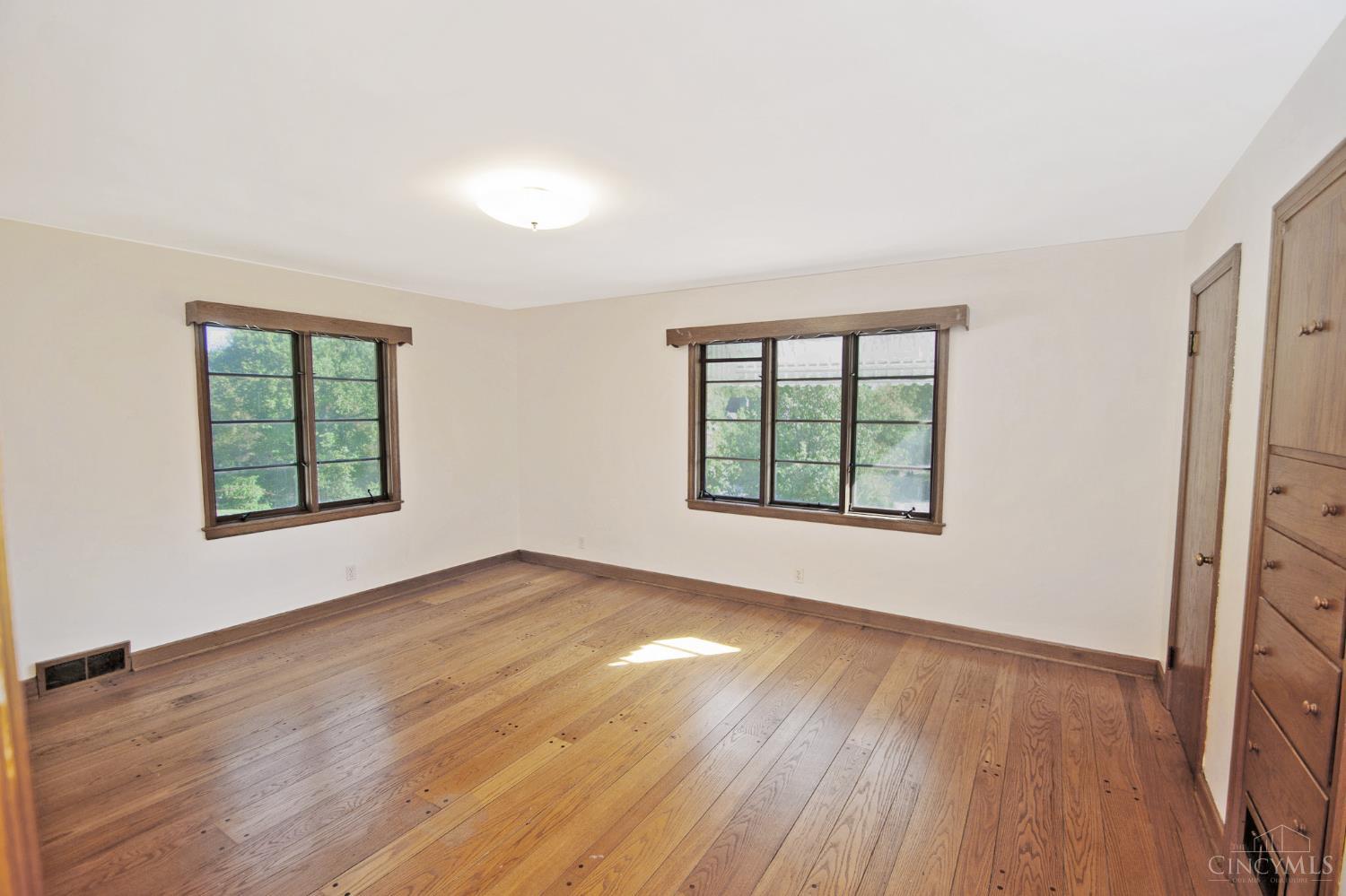 5791 Greenlawn Road Hamilton, OH 45011 - Photo 24 of 43