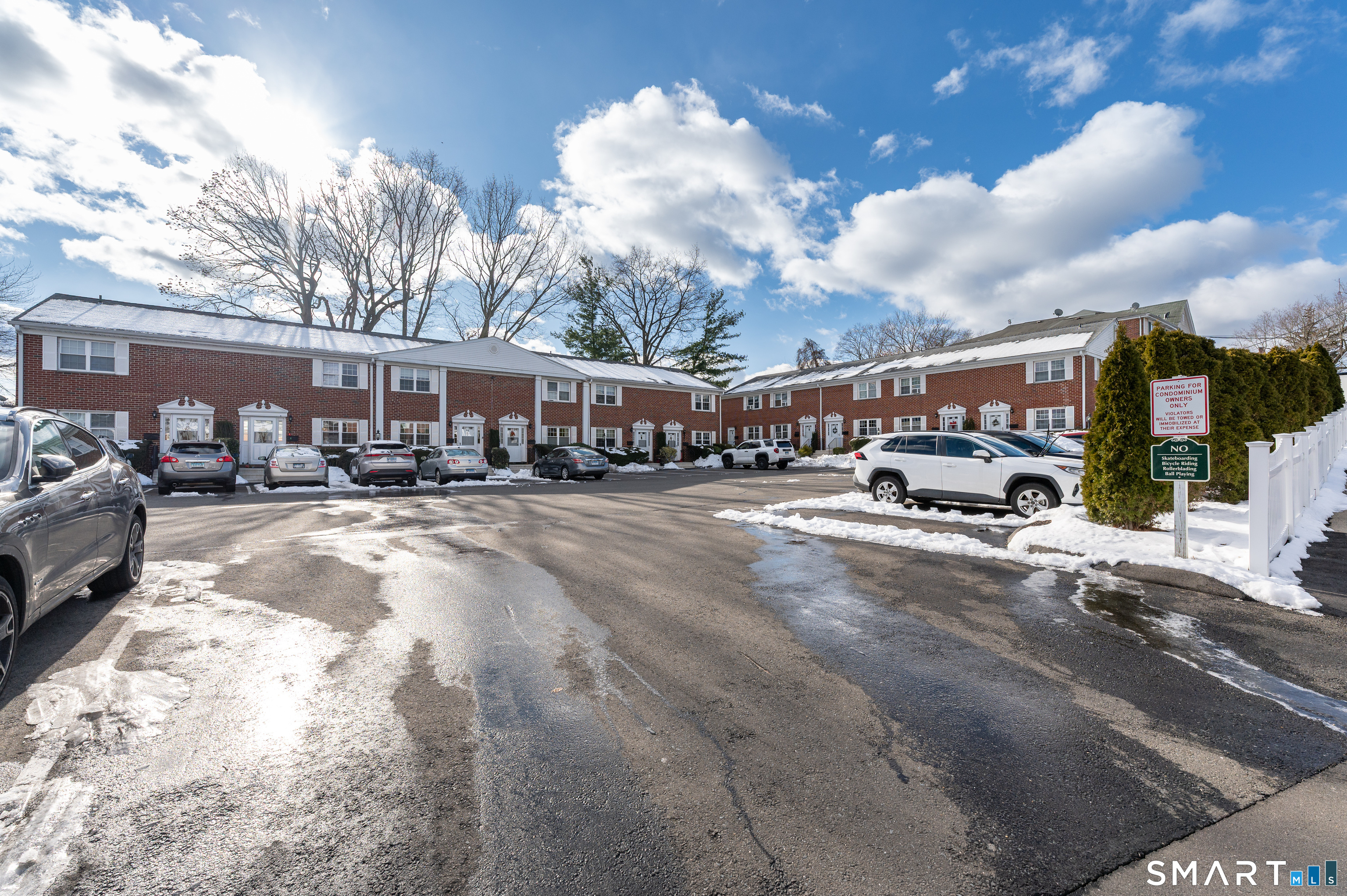 240 Wardwell Street, Unit 26 Stamford, CT 06902 - Photo 26 of 28 a view of street with cars