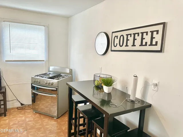 $200,000 | 2928 East San Antonio Avenue, El Paso, TX 79905